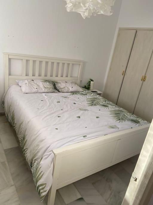 2 Bedroom Flat In Golden Mile For 4 People Max *