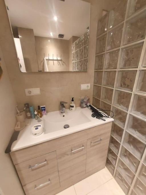 Apartment 2 Bedroom Flat In Golden Mile For 4 People Max