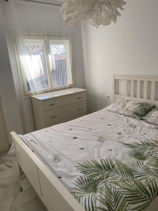 Apartment 2 Bedroom Flat In Golden Mile For 4 People Max *